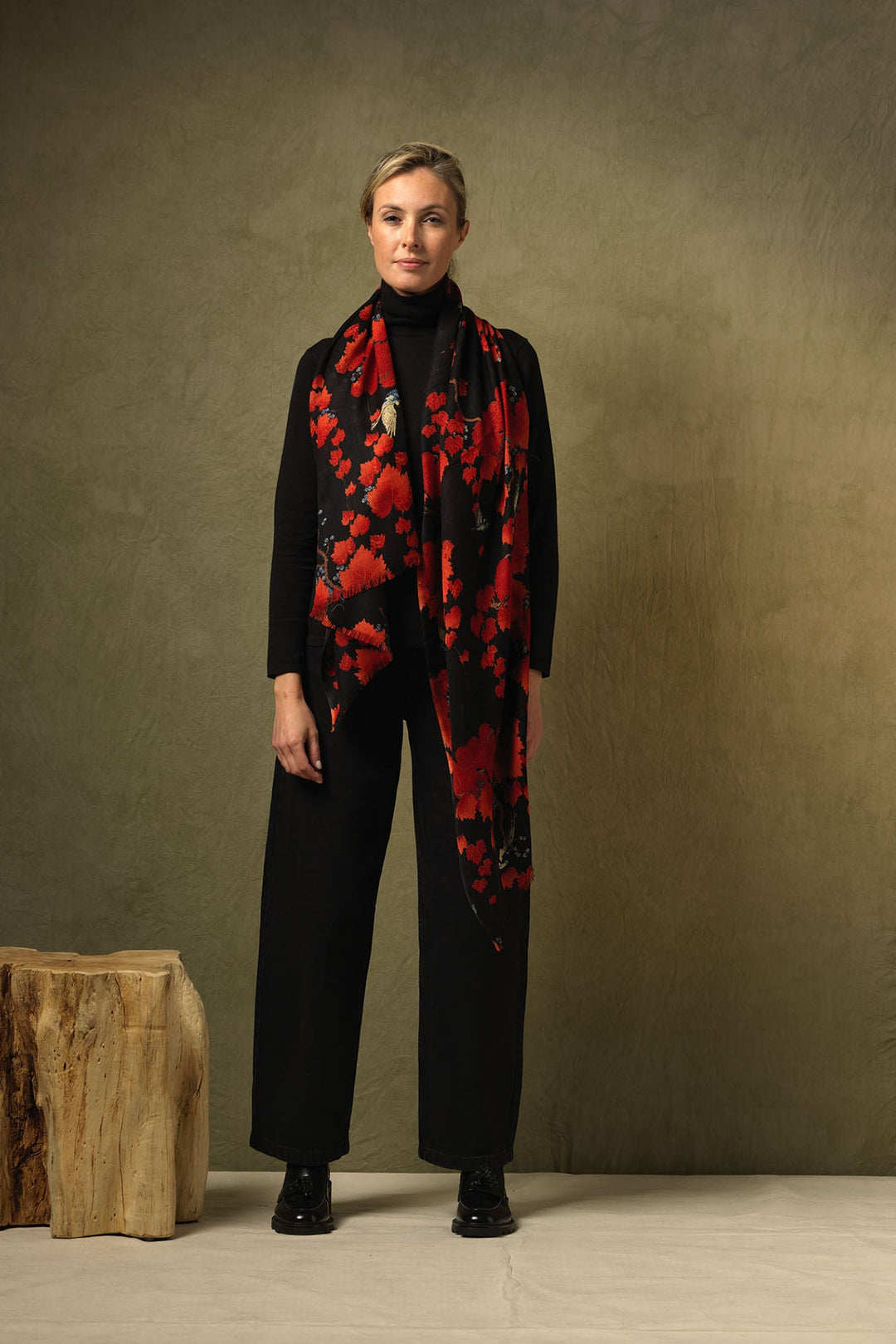 Acer Black Wool Scarf