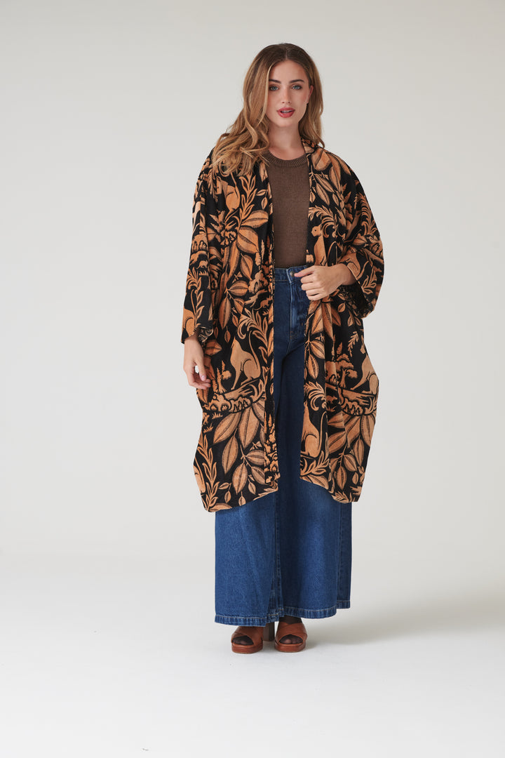 Sphinx Black Velvet Grande Kimono