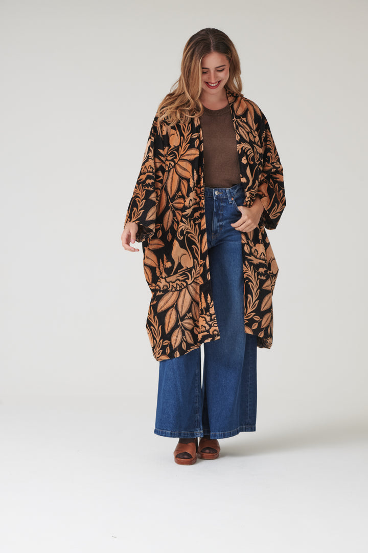 Sphinx Black Velvet Grande Kimono
