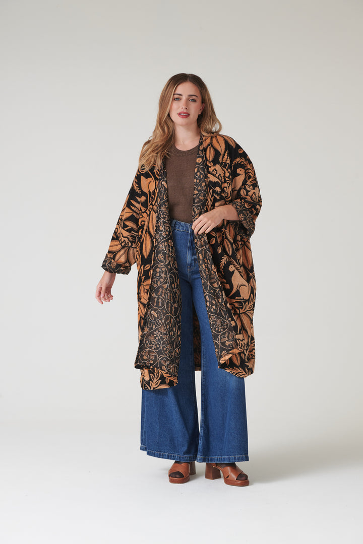 Sphinx Black Velvet Grande Kimono