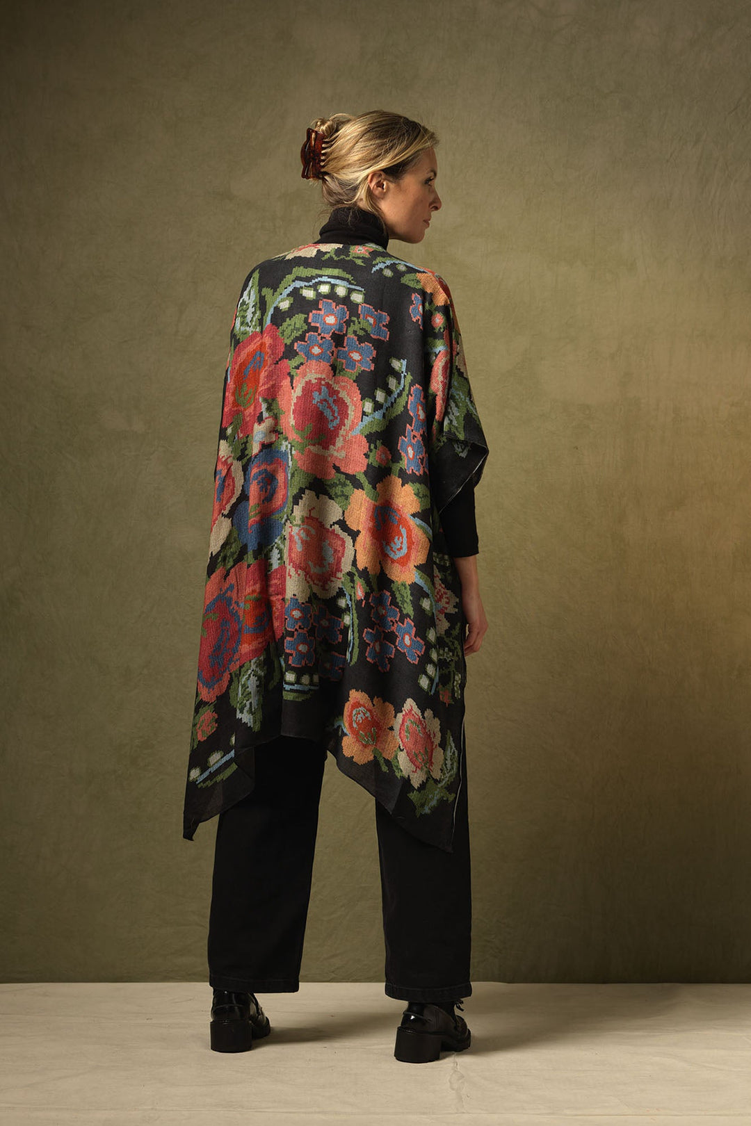 Woven Flower Black Wool Throwover - One Hundred Stars