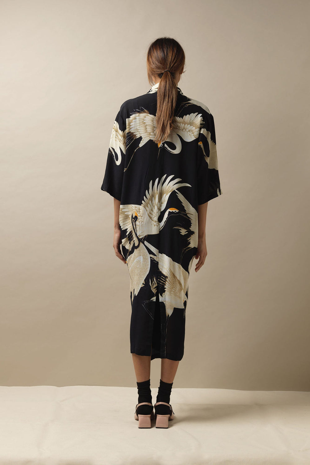 Storks and cranes have been a major art deco trend in both fashion and interiors and this Stork Black Dress is perfect for anyone looking for something chic, stylish and in vogue! Black and White Summer dress with pockets.