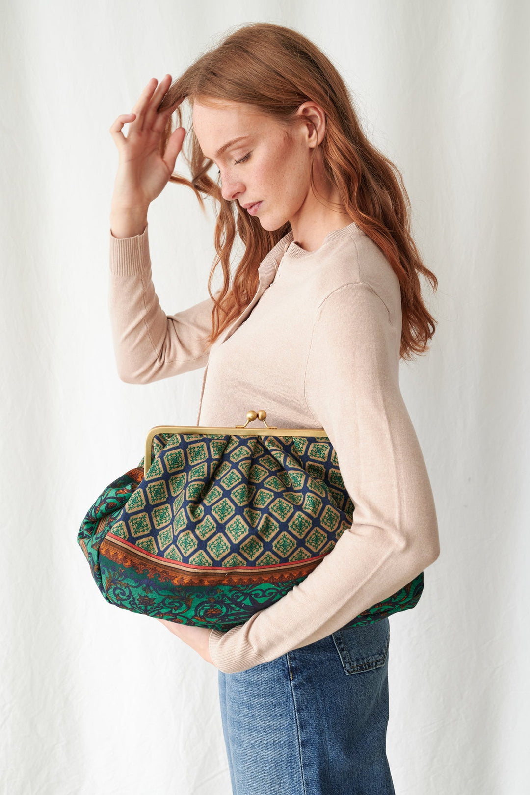 Amulet Emerald Kiss Lock Clutch Bag