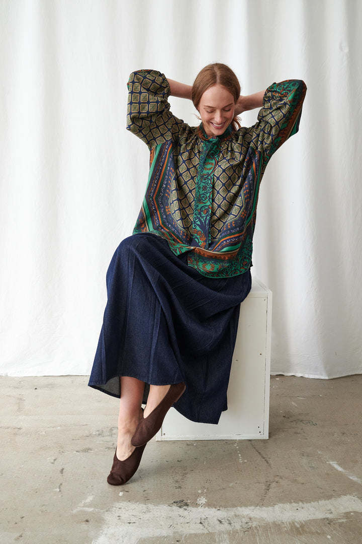Amulet Emerald Pussybow Blouse