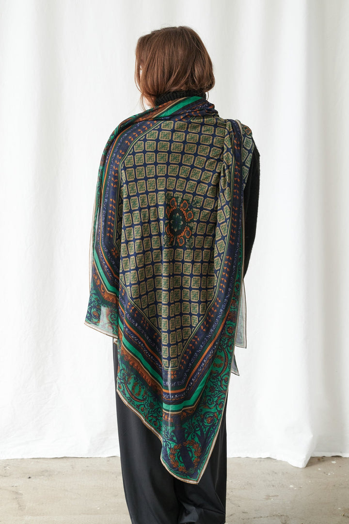 Amulet Emerald Scarf