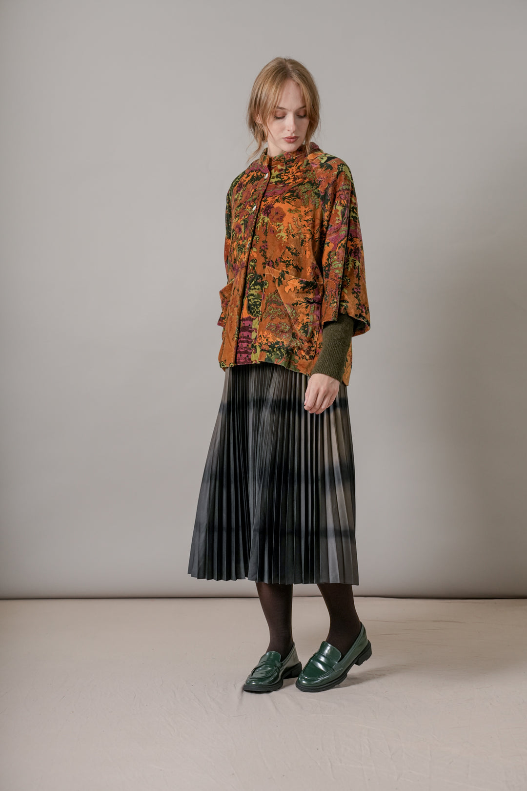 China Tree Cigar Velvet Jacket