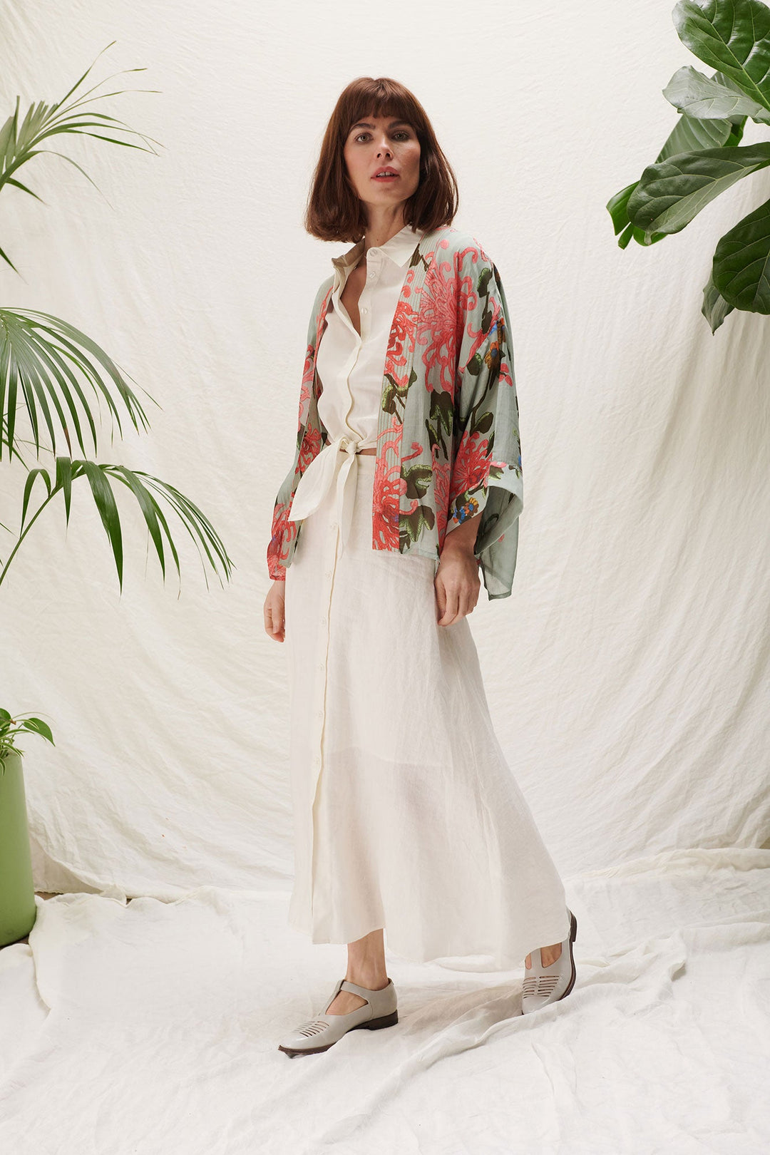 ethical and sustainable short kimono by one hundred stars