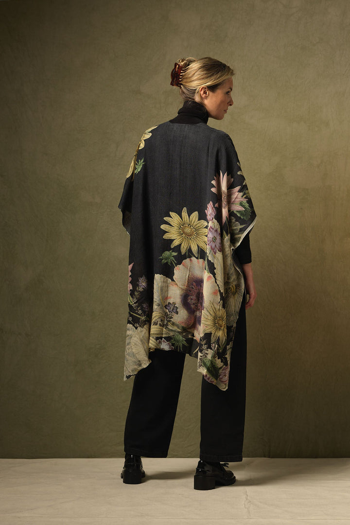 Daisy Black Wool Throwover - One Hundred Stars