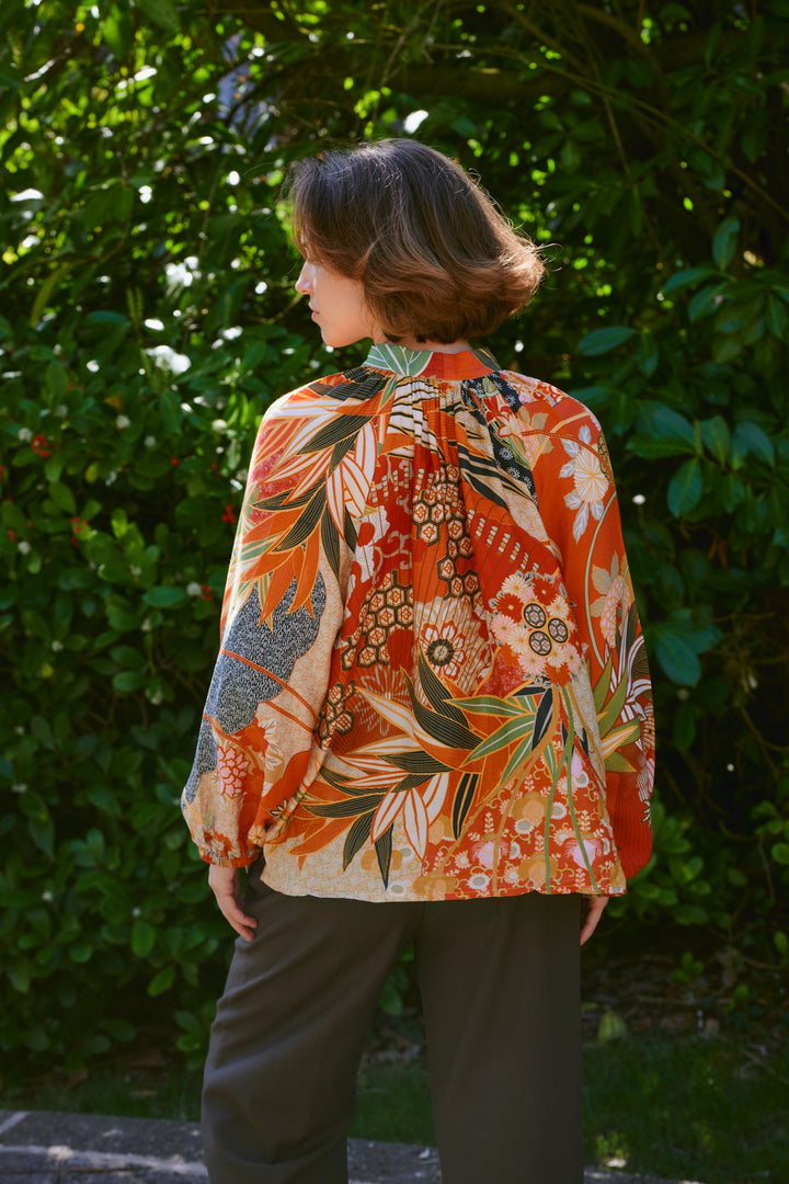 Fans Scarlet PussyBow Blouse