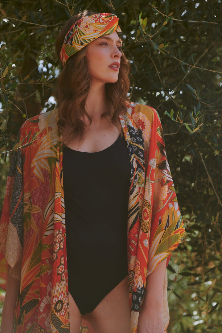 Fans Scarlet Throwover