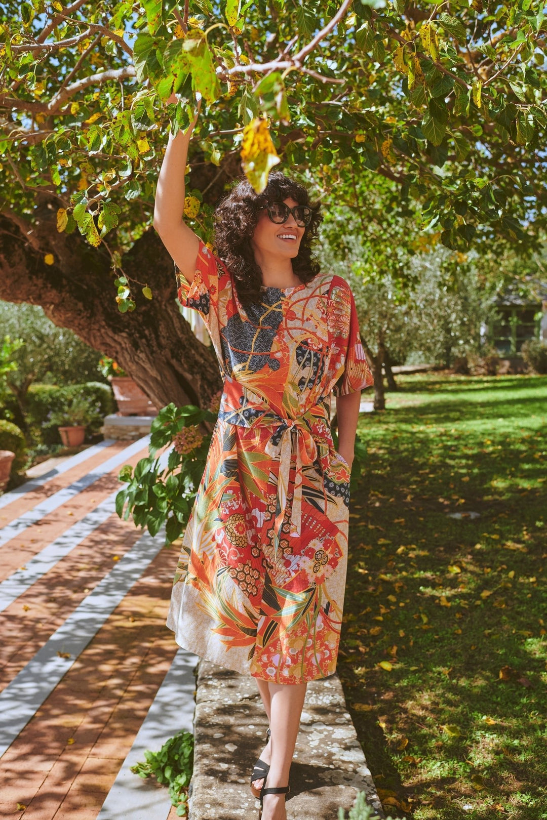 Fans Scarlet Obi Dress - One Hundred Stars