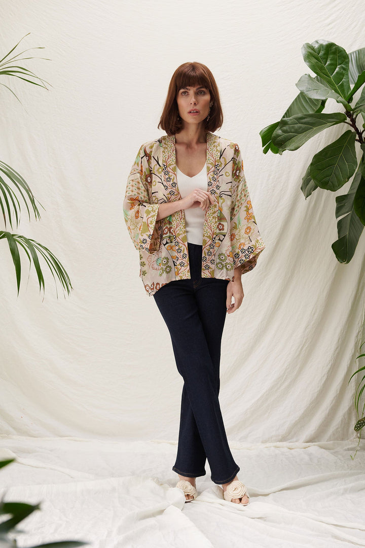 short kimono with floral bohemian print by one hundred stars