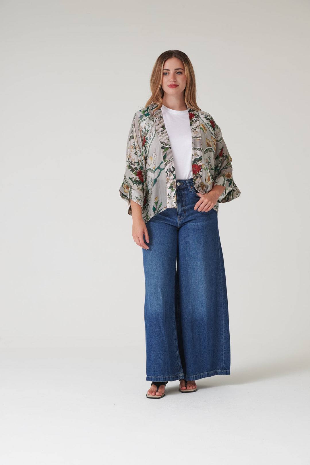 Magnolia Plates Putty Kimono - One Hundred Stars