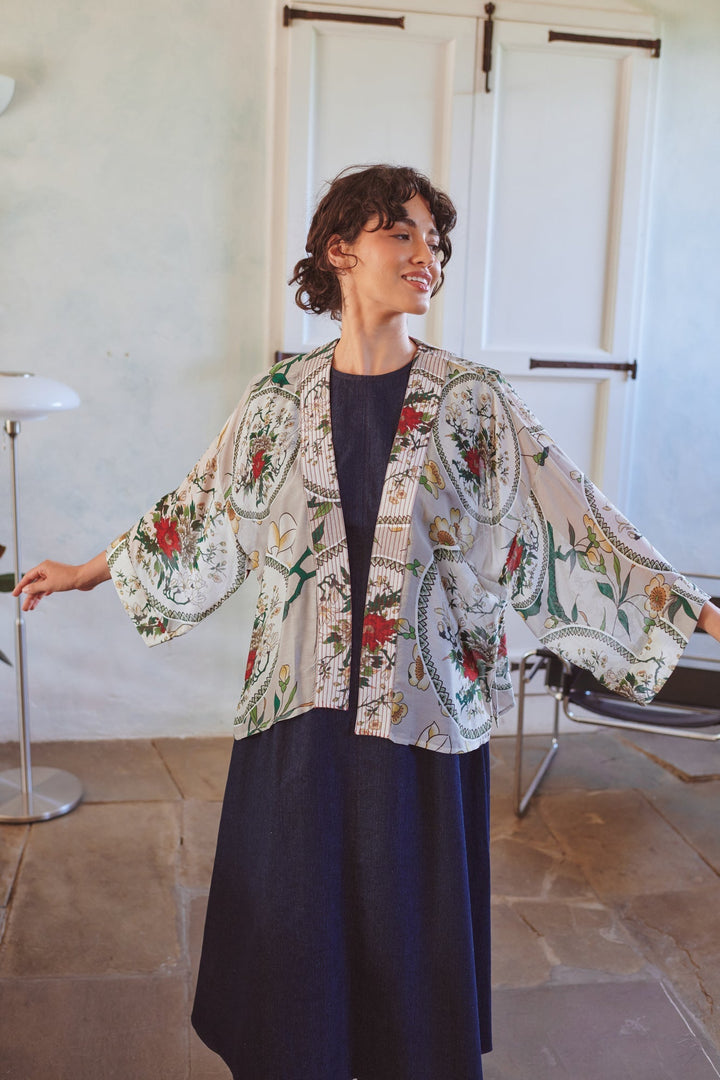 Magnolia Plates Putty Kimono - One Hundred Stars