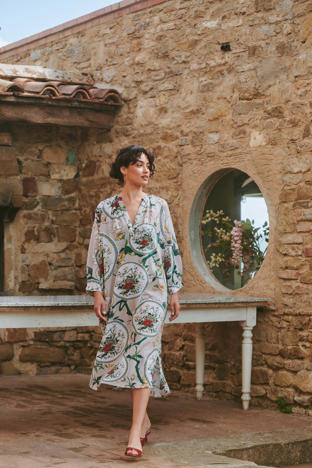 Magnolia Plates Putty Raglan Dress - One Hundred Stars