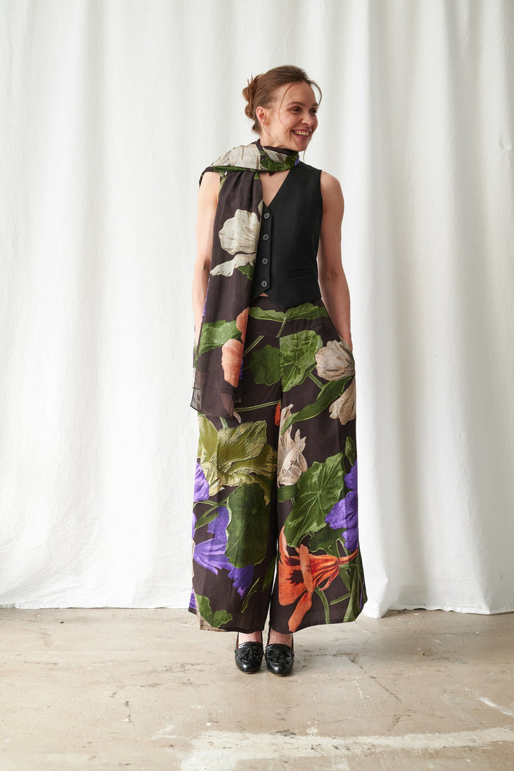 Nasturtium Black Scarf