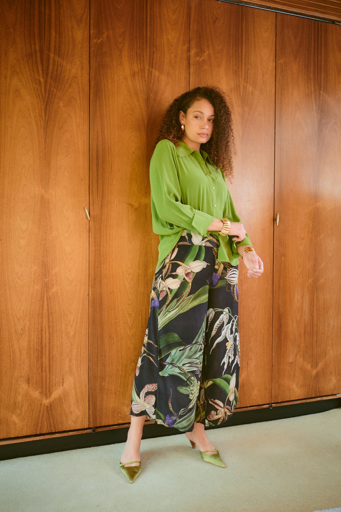 Orchid Black Crepe Palazzo Pants – One Hundred Stars USA