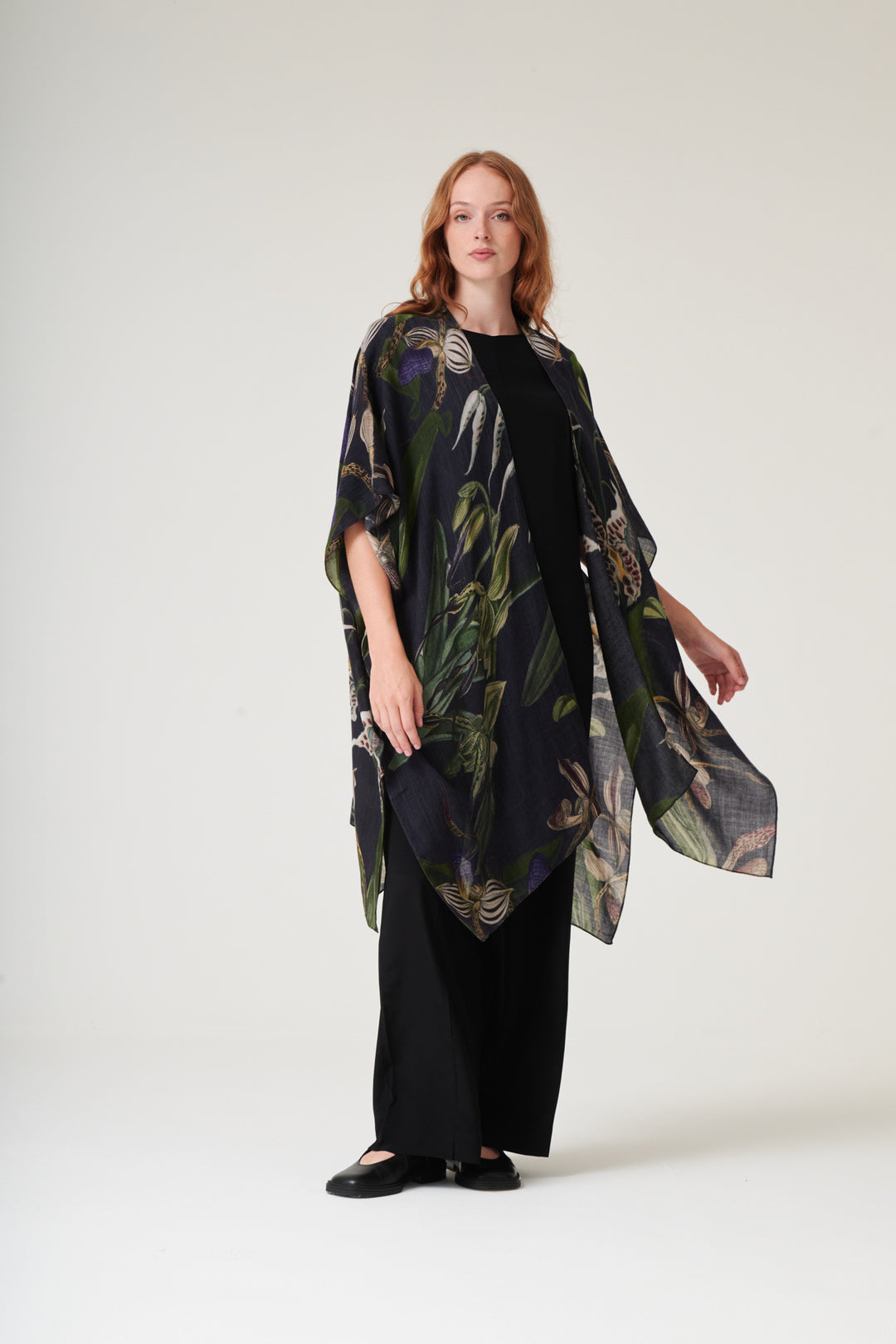 Orchid Black Wool Throwover