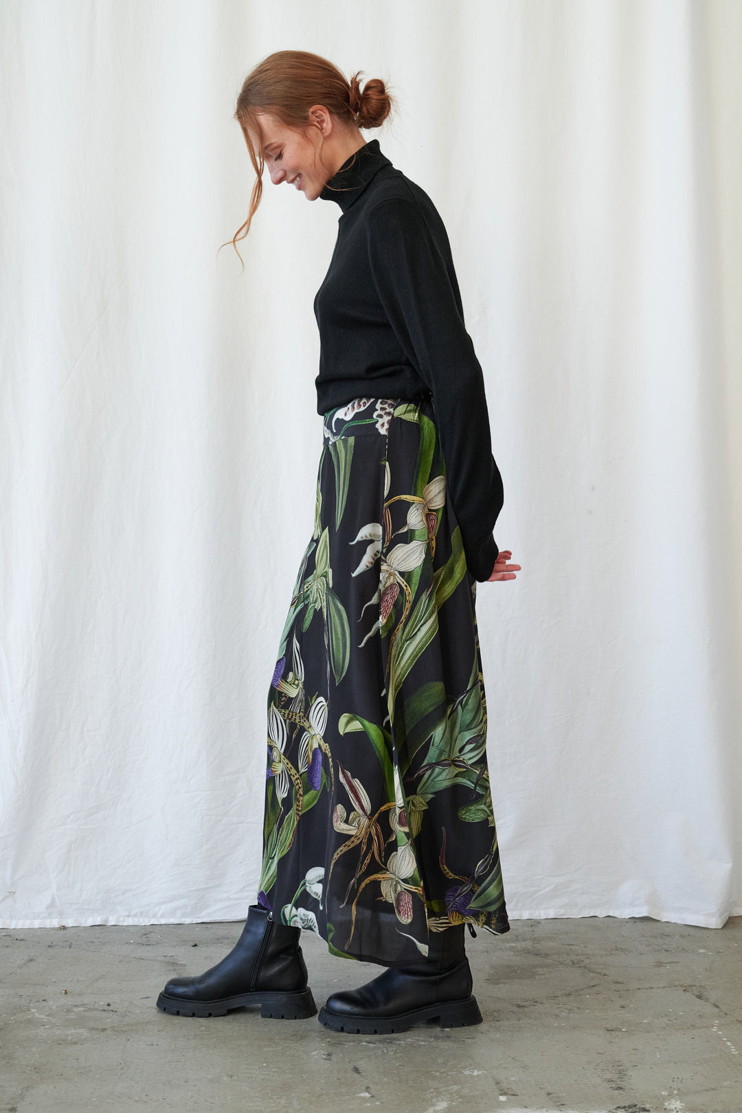 Orchid Black A-line Maxi Skirt