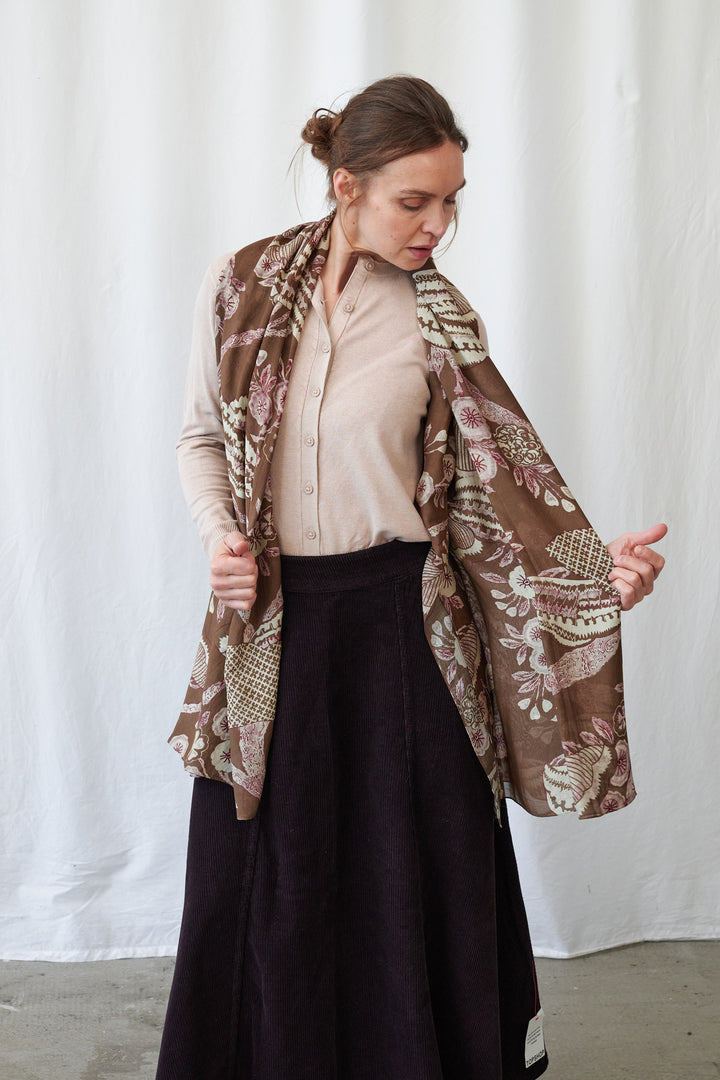 Rosa Brown Scarf