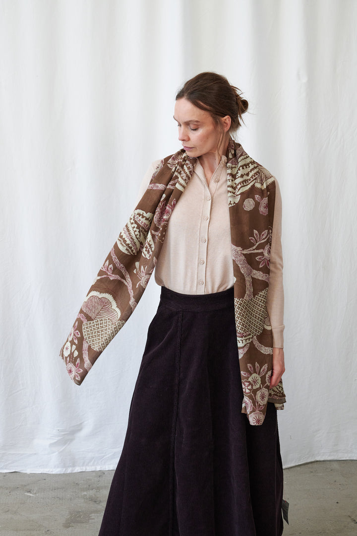 Rosa Brown Scarf