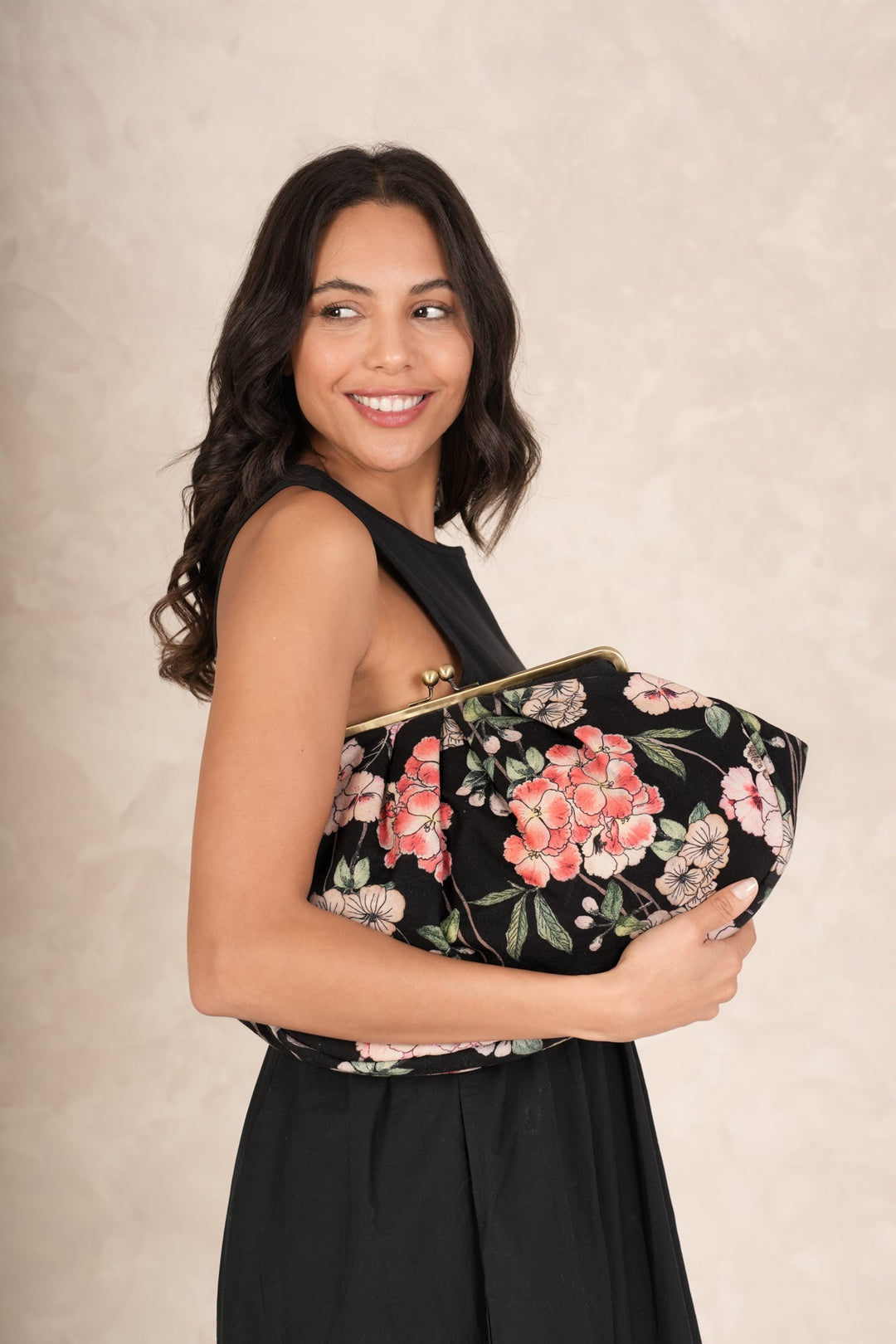 Trailing Blossom Black Kiss Lock Clutch Bag