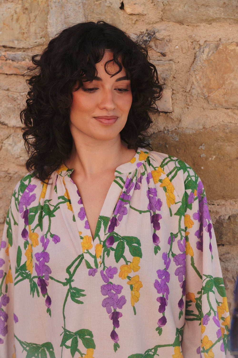 purple floral print high neck raglan sleeve dress Mac Duggal Ruffled High-Neck Raglan-Sleeve Printed Chiffon Dress