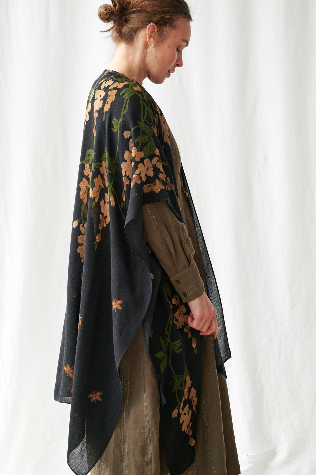 Wisteria Black Wool Throwover