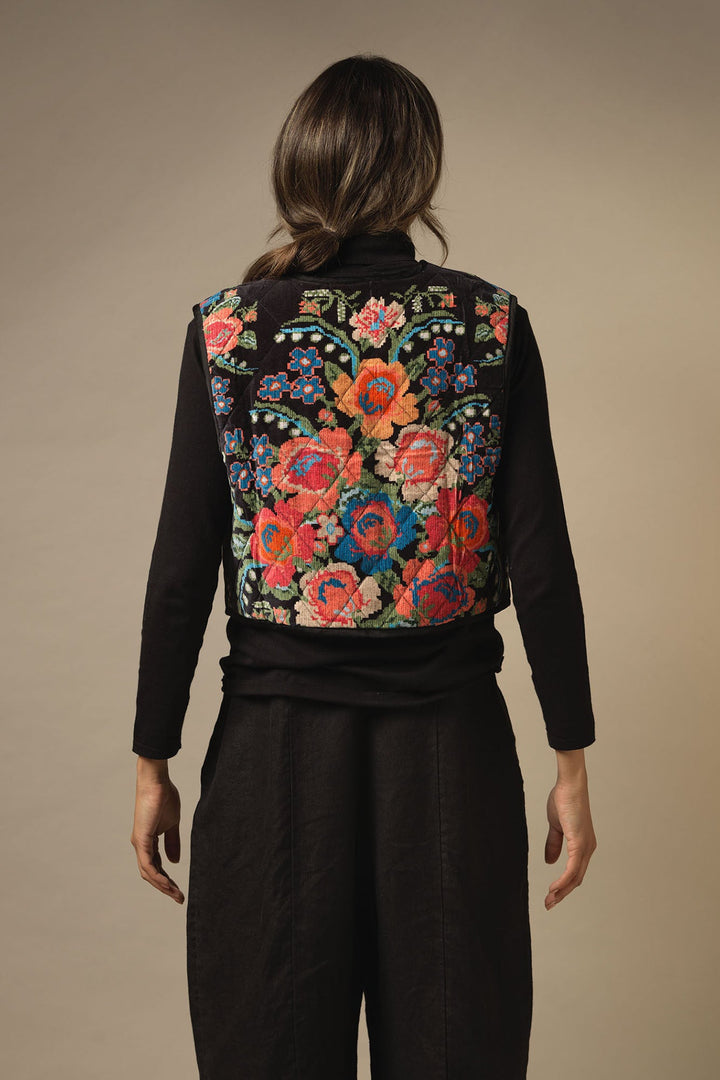 Woven Flower Black Gilet