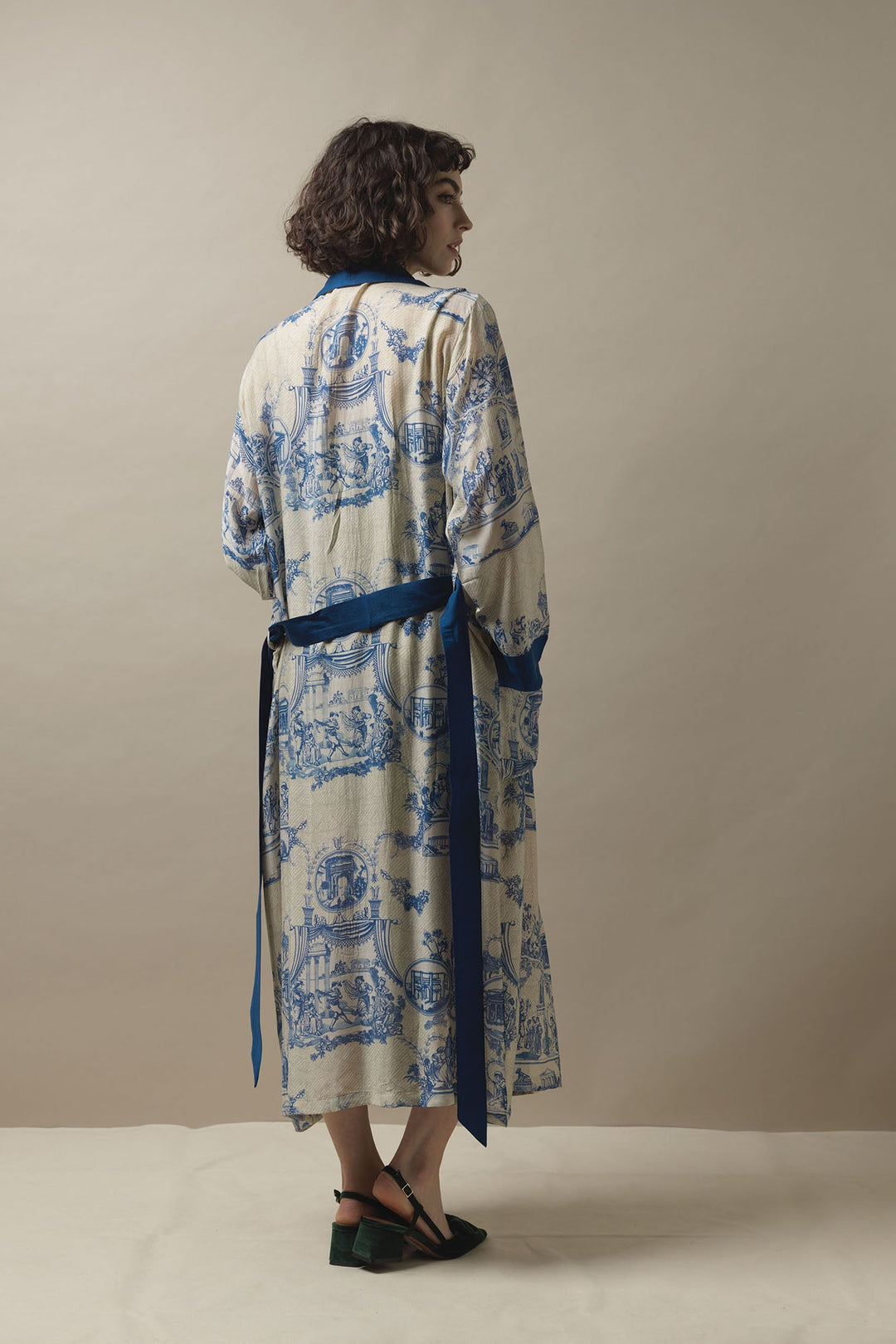 Toile Blue and White luxury dressing gown