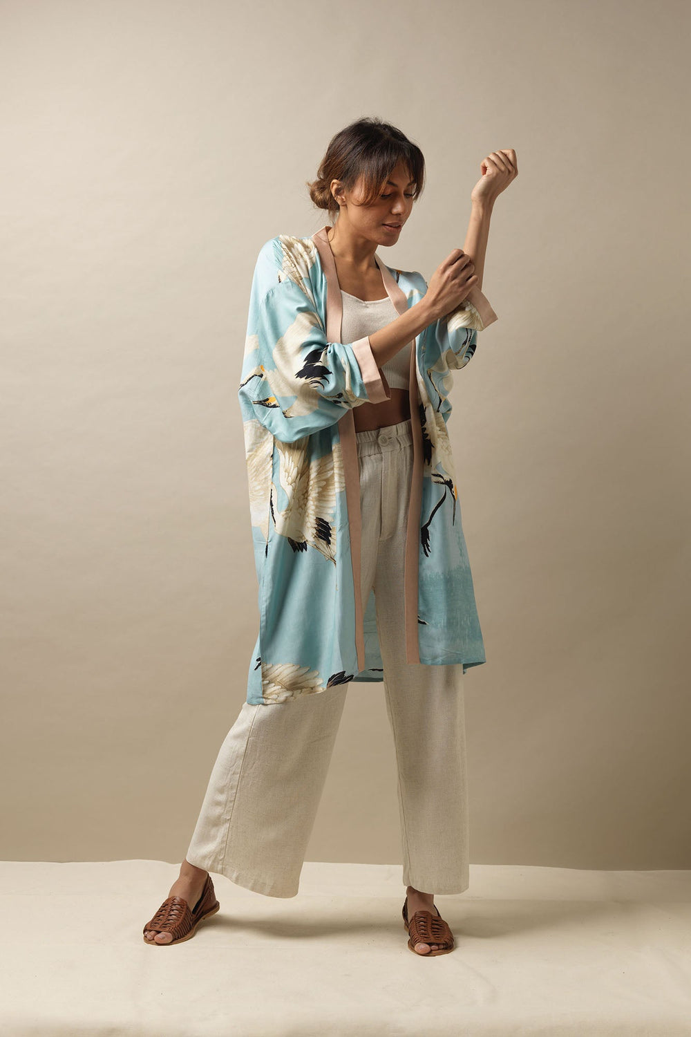 The Stork Sky Collar Kimono mid length kimono is made from our heavier grade fabric for excellent depth of colour and a more luxurious feel.